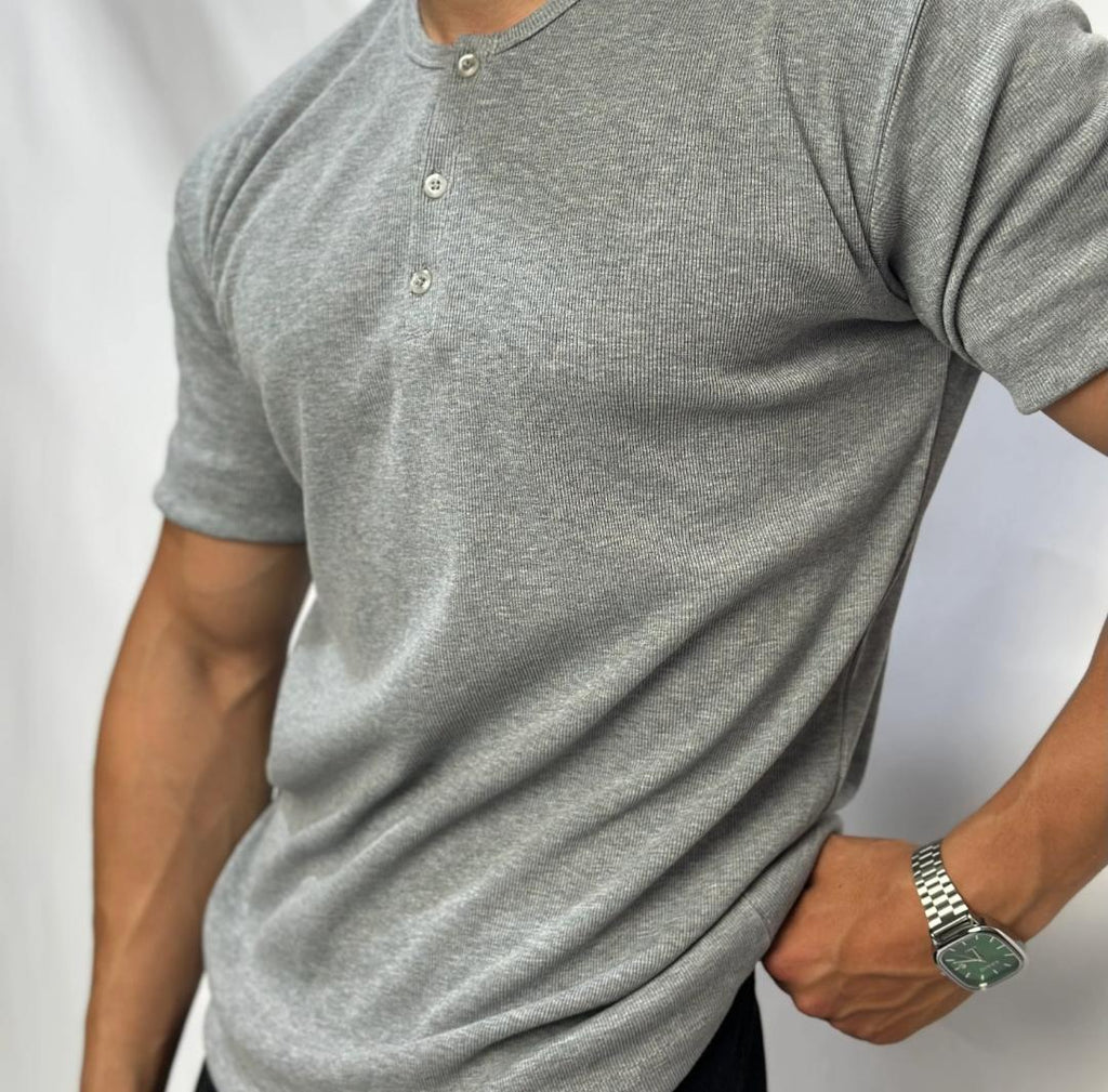 Short sleeves Henley shirt